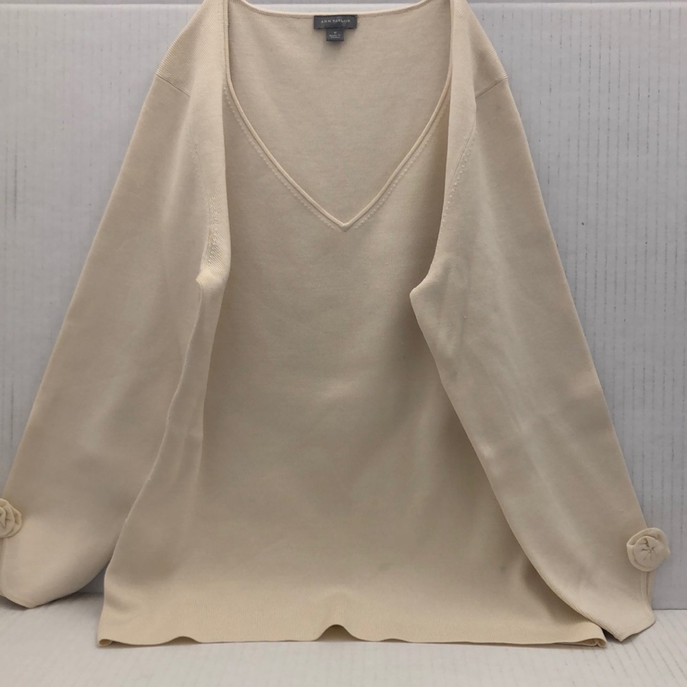 Ann taylor3/4 sleeve knit top
